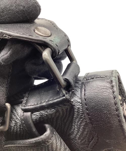 HUNTING WORLD（ハンティングワールド）HUNTING WORLD (ハンティングワールド) メッセンジャーバッグ ブラックの古着・服飾アイテム