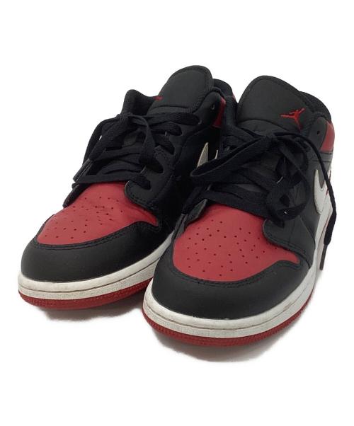 NIKE（ナイキ）NIKE (ナイキ) ローカットスニーカー ブラック×レッド サイズ:24の古着・服飾アイテム