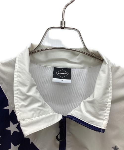 F.C.R.B.（エフシーレアルブリストル）F.C.R.B. (エフシーレアルブリストル) ジャージトップ ホワイト×ネイビー サイズ:Sの古着・服飾アイテム