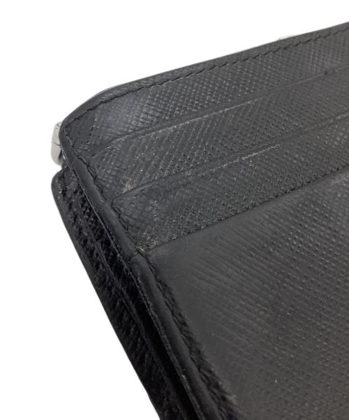 PRADA（プラダ）PRADA (プラダ) サフィアーノトライアングルコンパクトウォレット ブラックの古着・服飾アイテム