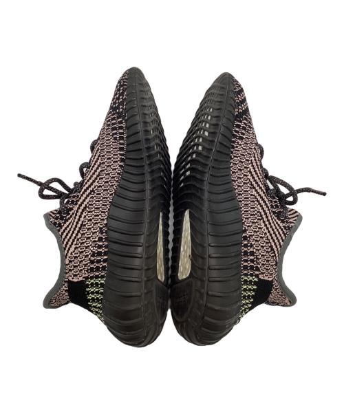 adidas（アディダス）adidas (アディダス) スニーカー/Yeezy Boost Yecheil ベージュ×ブラック サイズ:26.5の古着・服飾アイテム