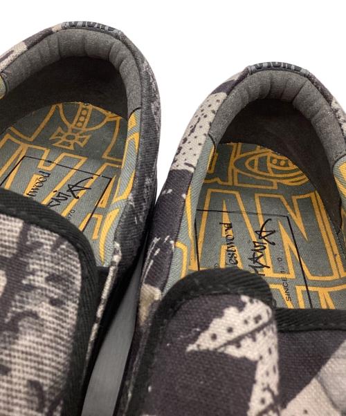 Vivienne Westwood（ヴィヴィアンウエストウッド）Vivienne Westwood (ヴィヴィアンウエストウッド) スリッポン グレー サイズ:45の古着・服飾アイテム