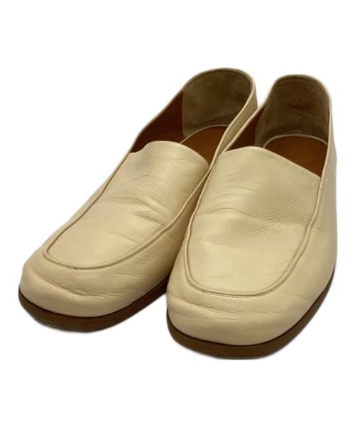 <OE>（オーエ）＜OE＞ (オーエ) ローファー ベージュ サイズ:39の古着・服飾アイテム