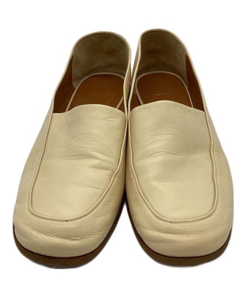 <OE>（オーエ）＜OE＞ (オーエ) ローファー ベージュ サイズ:39の古着・服飾アイテム