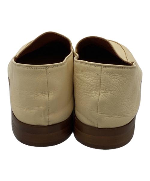 <OE>（オーエ）＜OE＞ (オーエ) ローファー ベージュ サイズ:39の古着・服飾アイテム