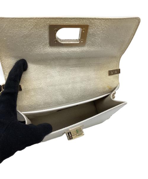 FURLA（フルラ）FURLA (フルラ) チェーンショルダーバッグ ホワイトの古着・服飾アイテム