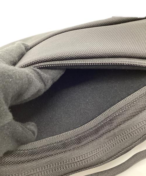 AER（エアー）AER (エアー) TRAVEL COLLECTION TRAVEL SLING 2 ブラックの古着・服飾アイテム