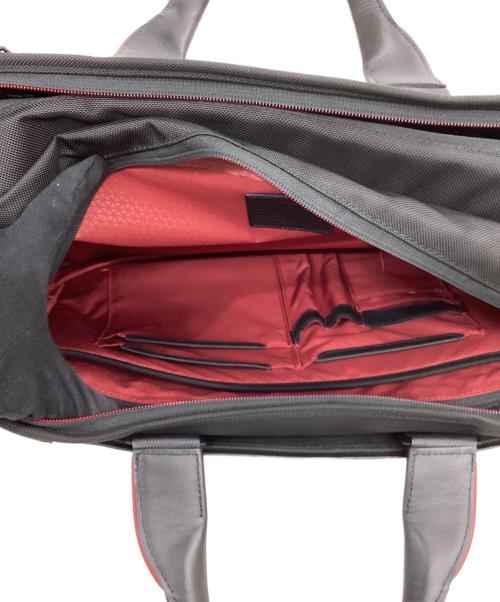 TUMI（トゥミ）TUMI (トゥミ) 3WAYバッグ レッド×ブラックの古着・服飾アイテム
