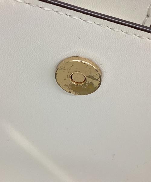 MICHAEL KORS（マイケル・コース）MICHAEL KORS (マイケルコース) ショルダーバッグ ホワイトの古着・服飾アイテム