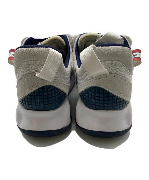 NIKE（ナイキ）NIKE (ナイキ) スニーカー ホワイト×ネイビー サイズ:25cmの古着・服飾アイテム