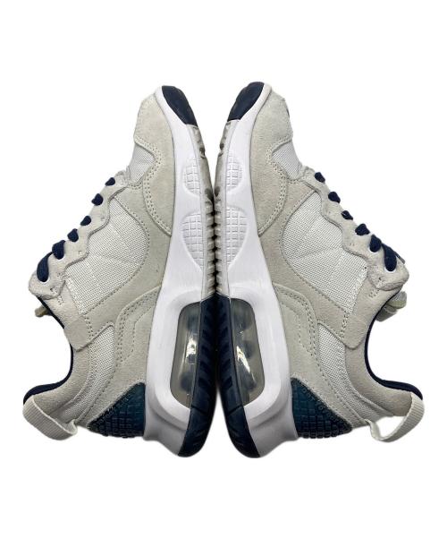 NIKE（ナイキ）NIKE (ナイキ) スニーカー ホワイト×ネイビー サイズ:25cmの古着・服飾アイテム