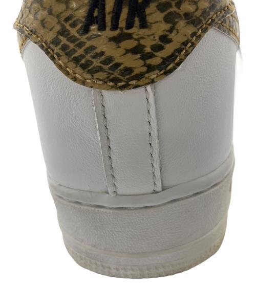 NIKE（ナイキ）NIKE (ナイキ) スニーカー ブラウン×ホワイト サイズ:28cmの古着・服飾アイテム