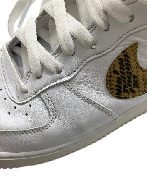 NIKE（ナイキ）NIKE (ナイキ) スニーカー ブラウン×ホワイト サイズ:28cmの古着・服飾アイテム