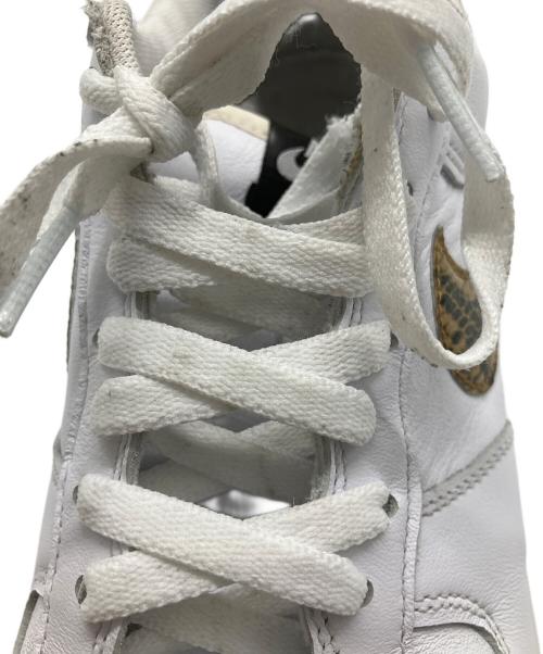 NIKE（ナイキ）NIKE (ナイキ) スニーカー ブラウン×ホワイト サイズ:28cmの古着・服飾アイテム