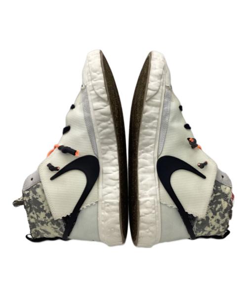 NIKE（ナイキ）NIKE (ナイキ) スニーカー ベージュ サイズ:29cmの古着・服飾アイテム