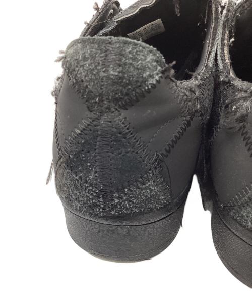 adidas（アディダス）adidas (アディダス) スニーカー ブラック サイズ:28.5の古着・服飾アイテム