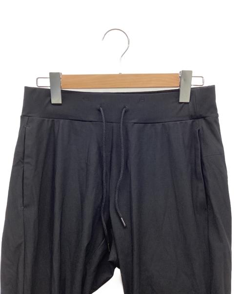 ATTACHMENT（アタッチメント）ATTACHMENT (アタッチメント) ドライマスターツイルジョガーパンツ ブラック サイズ:Mの古着・服飾アイテム