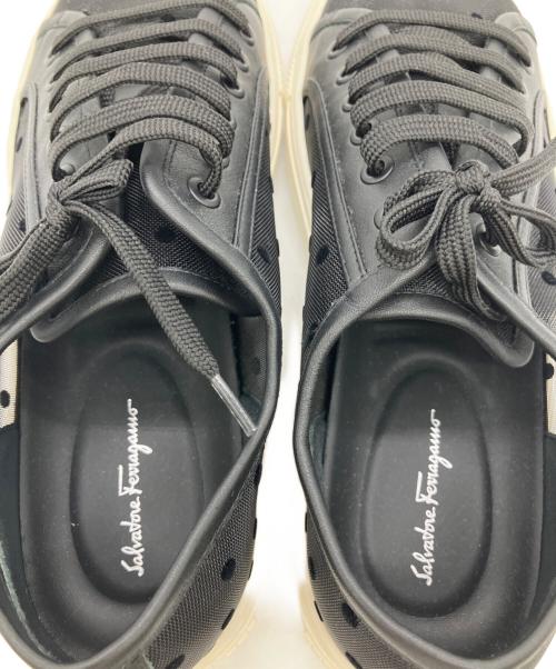 Salvatore Ferragamo（サルヴァトーレ フェラガモ）Salvatore Ferragamo (サルヴァトーレ フェラガモ) ローカットスニーカー ブラック サイズ:9 1/2の古着・服飾アイテム