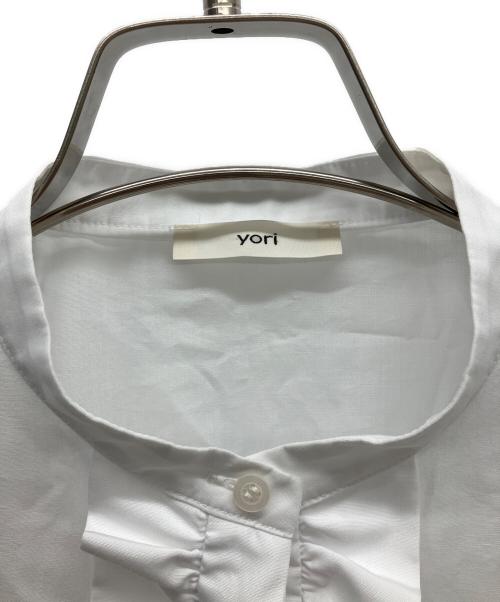 YORI（ヨリ）YORI (ヨリ) フロントフリルギャザーブラウス ホワイト サイズ:freeの古着・服飾アイテム