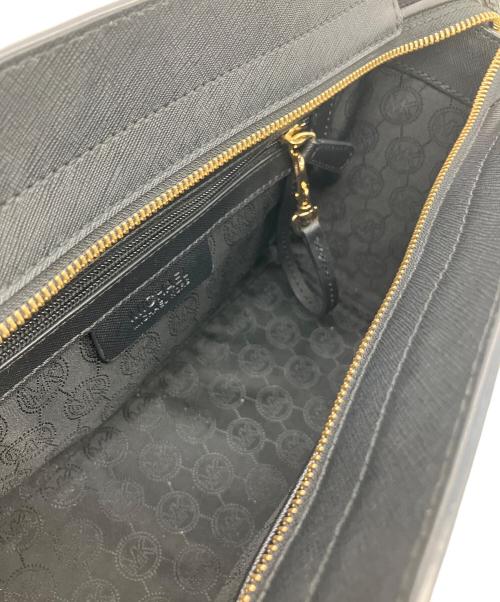 MICHAEL KORS（マイケル・コース）MICHAEL KORS (マイケルコース) ショルダーバッグ ブラックの古着・服飾アイテム