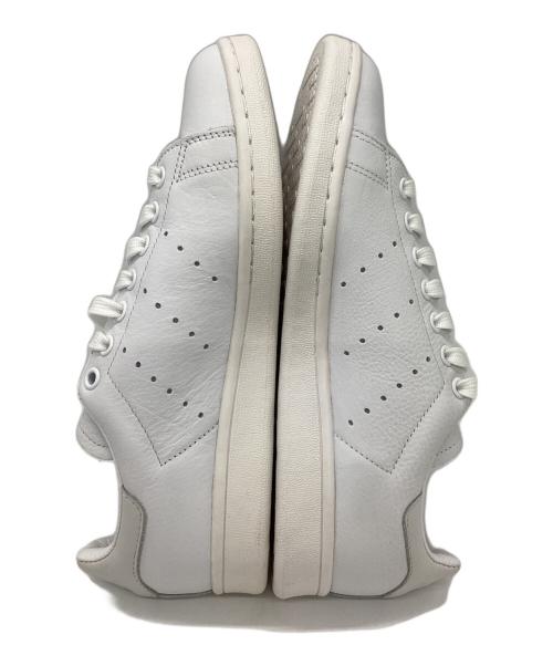 adidas（アディダス）adidas (アディダス) スニーカー ホワイト サイズ:24.5の古着・服飾アイテム