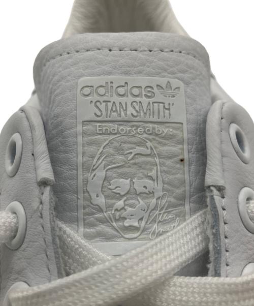 adidas（アディダス）adidas (アディダス) スニーカー ホワイト サイズ:24.5の古着・服飾アイテム