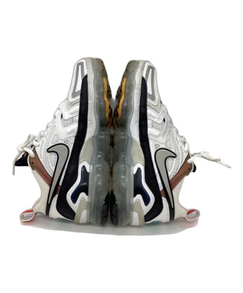 NIKE（ナイキ）NIKE (ナイキ) スニーカー ホワイト サイズ:25.5cmの古着・服飾アイテム