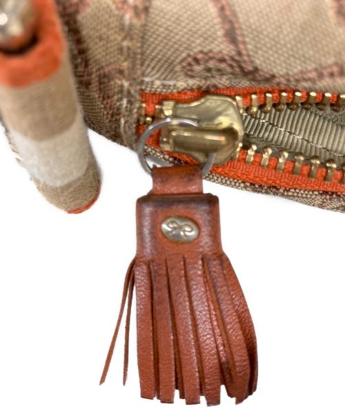 ANYA HINDMARCH（アニヤ・ハインドマーチ）ANYA HINDMARCH (アニヤハインドマーチ) ショルダーバッグ オレンジベージュの古着・服飾アイテム