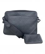 LOUIS VUITTONルイ ヴィトン）の古着「トリオ･メッセンジャー」｜ブラック