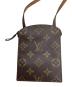 LOUIS VUITTON (ルイ ヴィトン) ショルダーポーチ：18000円