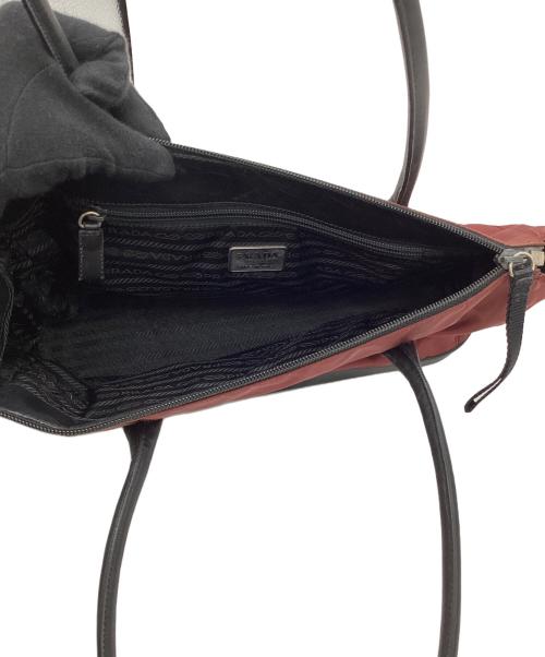 PRADA（プラダ）PRADA (プラダ) ナイロンショルダーバッグ レッドの古着・服飾アイテム