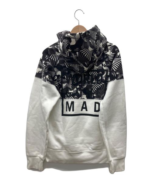 A BATHING APE（ア ベイシング エイプ）A BATHING APE (ア ベイシング エイプ) パーカー ブラック×ホワイト サイズ:Mの古着・服飾アイテム