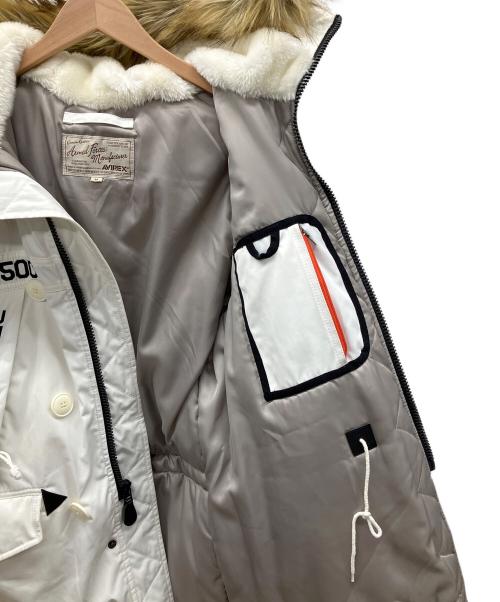 AVIREX（アヴィレックス）AVIREX (アヴィレックス) 中綿ジャケット ホワイト サイズ:Mの古着・服飾アイテム