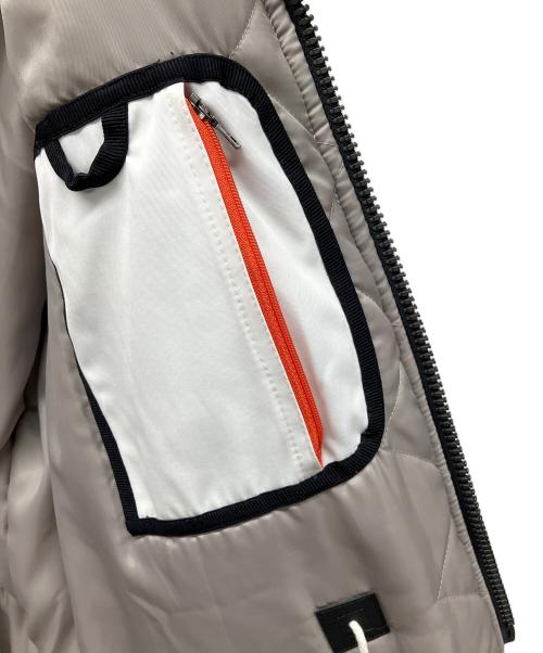 AVIREX（アヴィレックス）AVIREX (アヴィレックス) 中綿ジャケット ホワイト サイズ:Mの古着・服飾アイテム