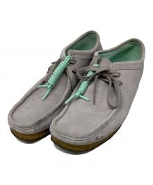 CLARKS（クラークス）の古着「ワラビーシューズ」｜グレー