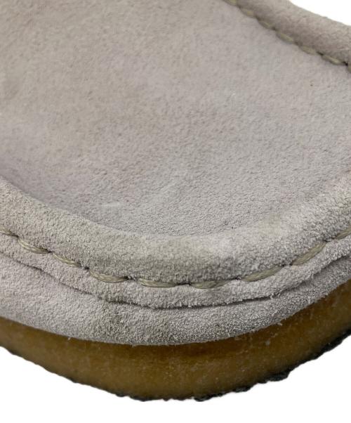 CLARKS（クラークス）CLARKS (クラークス) ワラビーシューズ グレー サイズ:27.5cmの古着・服飾アイテム