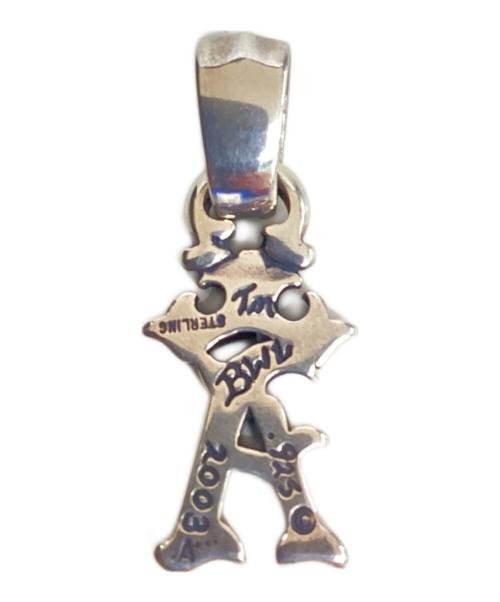 BWL（ビルウォールレザー）BWL (ビルウォールレザー) イニシャルクラウンペンダントの古着・服飾アイテム