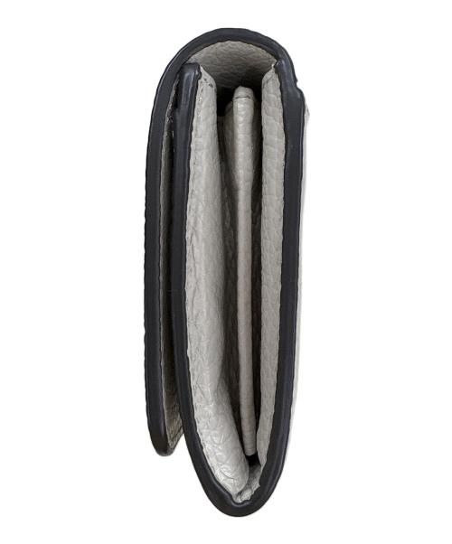 FURLA（フルラ）FURLA (フルラ) 長財布 ベージュの古着・服飾アイテム