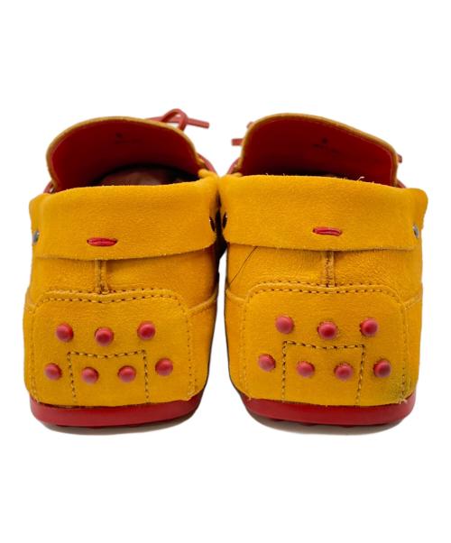 TOD'S（トッズ）TOD'S (トッズ) ドライビングシューズ イエロー サイズ:8の古着・服飾アイテム