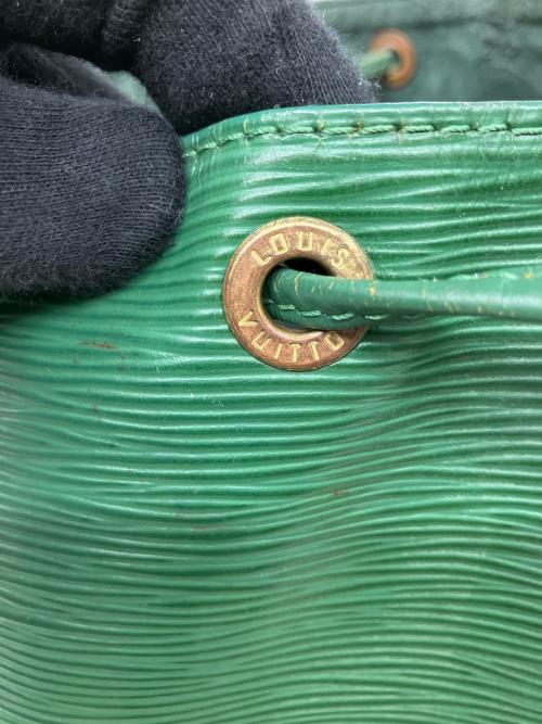LOUIS VUITTON（ルイ ヴィトン）LOUIS VUITTON (ルイ ヴィトン) ショルダーバッグ/エピ ノエ グリーンの古着・服飾アイテム