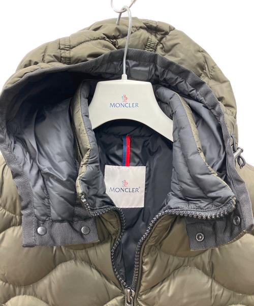 MONCLER（モンクレール）MONCLER (モンクレール) ダウンジャケット カーキの古着・服飾アイテム