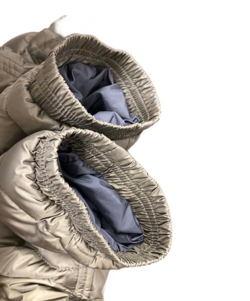 MONCLER（モンクレール）MONCLER (モンクレール) ダウンジャケット カーキの古着・服飾アイテム