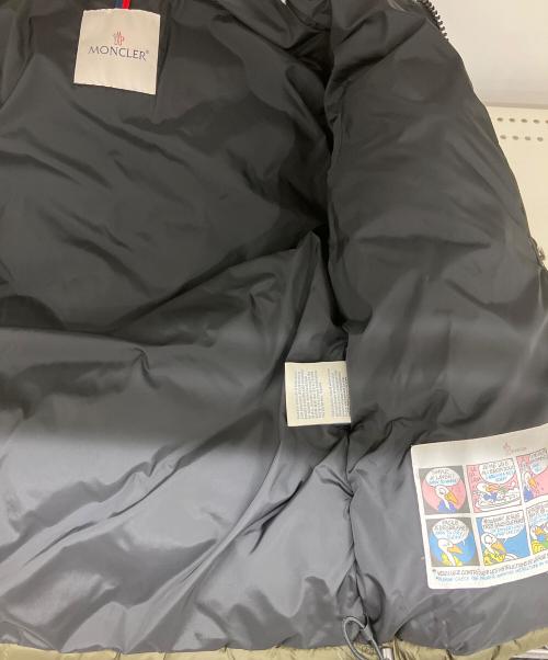 MONCLER（モンクレール）MONCLER (モンクレール) ダウンジャケット カーキの古着・服飾アイテム