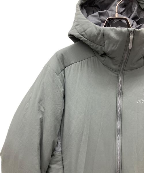 ARC'TERYX（アークテリクス）ARC'TERYX (アークテリクス) ATOM AR HOODY グレー サイズ:Sの古着・服飾アイテム