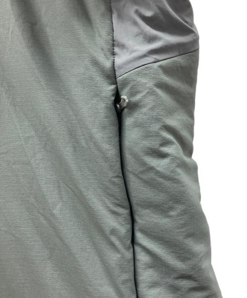 ARC'TERYX（アークテリクス）ARC'TERYX (アークテリクス) ATOM AR HOODY グレー サイズ:Sの古着・服飾アイテム