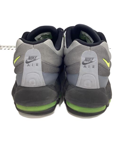 NIKE（ナイキ）NIKE (ナイキ) スニーカー グリーン×グレー サイズ:26.5cmの古着・服飾アイテム