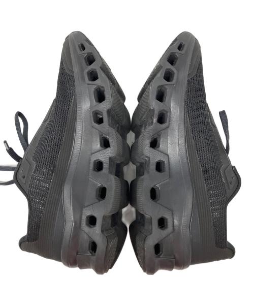 on（オン）on (オン) スニーカー ブラック サイズ:23cmの古着・服飾アイテム