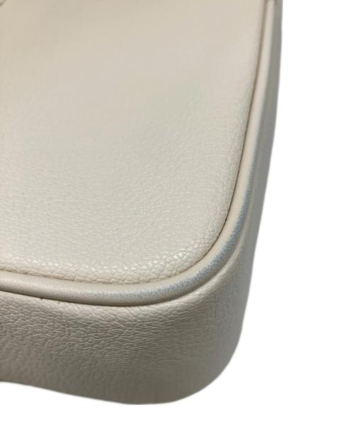 MICHAEL KORS（マイケル・コース）MICHAEL KORS (マイケル・コース) ショルダーバッグ ベージュの古着・服飾アイテム