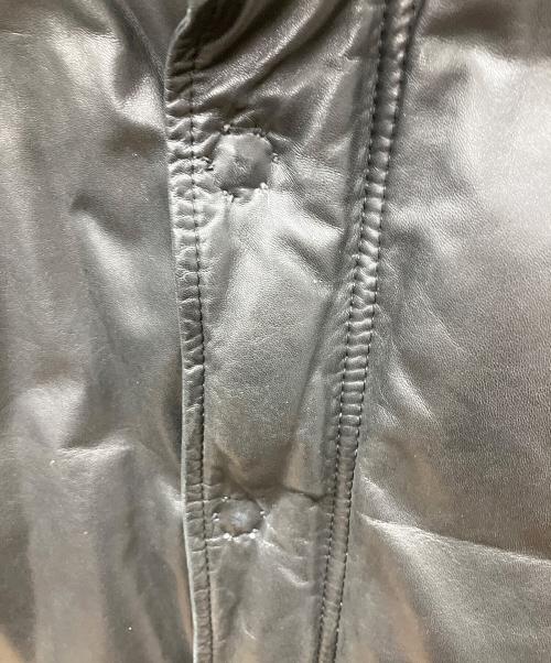 ISAMU KATAYAMA BACKLASH（イサムカタヤマ・バックラッシュ）ISAMU KATAYAMA BACKLASH (イサムカタヤマ・バックラッシュ) レザーダウンジャケット ブラック サイズ:Mの古着・服飾アイテム