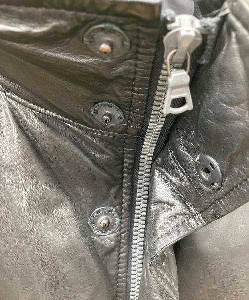 ISAMU KATAYAMA BACKLASH（イサムカタヤマ・バックラッシュ）ISAMU KATAYAMA BACKLASH (イサムカタヤマ・バックラッシュ) レザーダウンジャケット ブラック サイズ:Mの古着・服飾アイテム